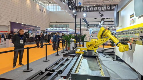 移动通信设备销售新篇章 全产业链产品集中展示，第十八届山东装备博览会盛大开幕